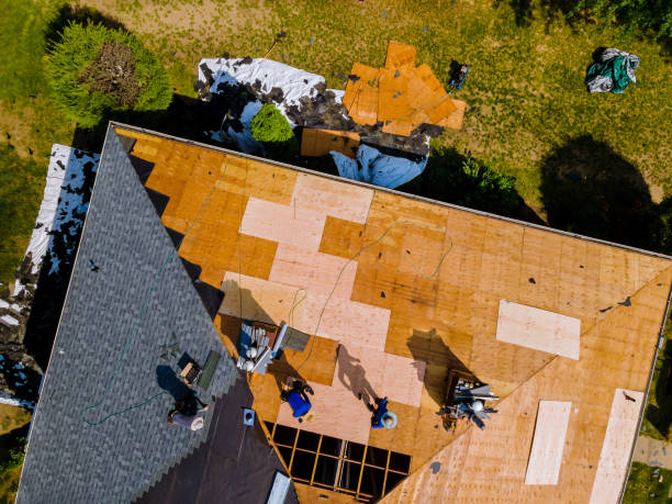 Best Flat Roof Repair Services  in Vinco, PA